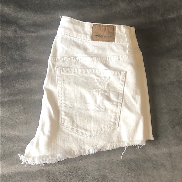 American Eagle Shorts - Picture 2 of 5